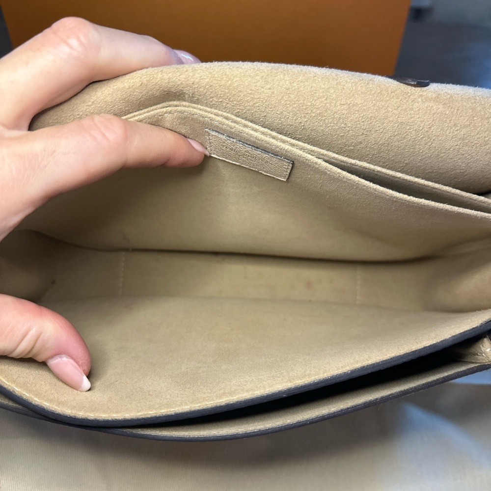 Louis Vuitton Monogram Vaugirard in Creme - Picture 14 of 16